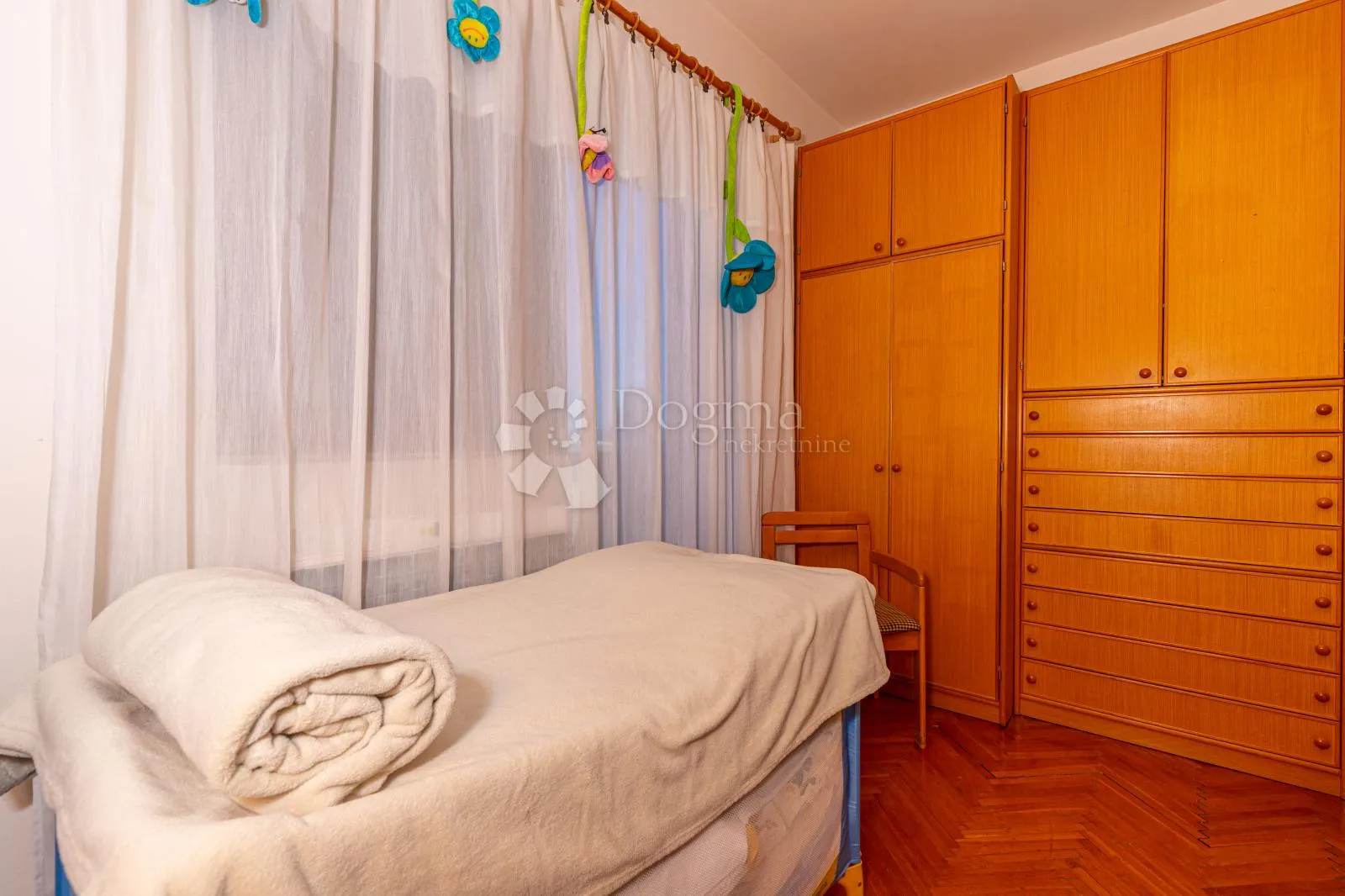 apartman sa galerijom i prekrasnim pogledom na more - slika 43