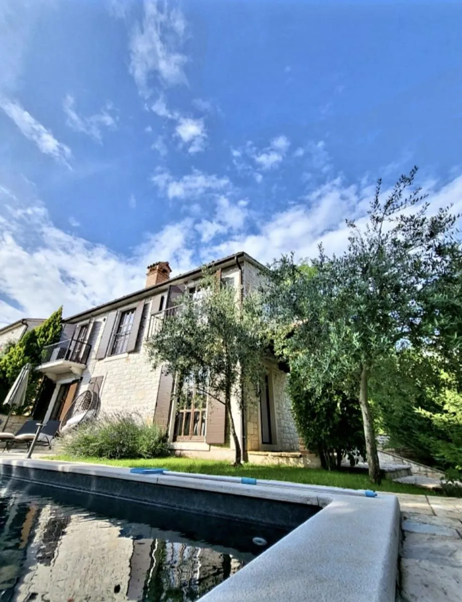 sveti lovreč, kamena vila s bazenom - slika 2