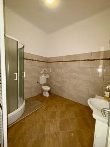 rijeka centar, adaptiran - 133 m2 - slika 14