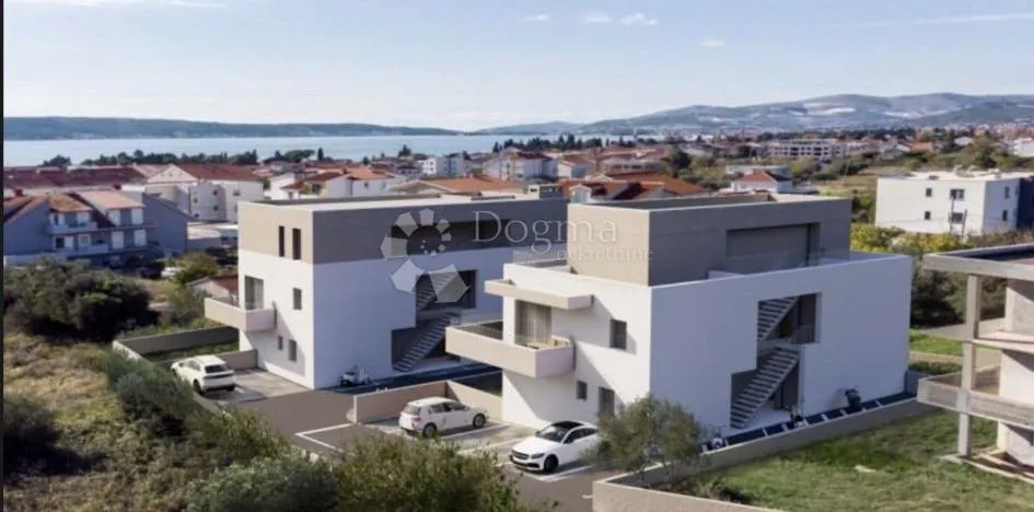 kaštel kambelovac-jednosobni stan - slika 2