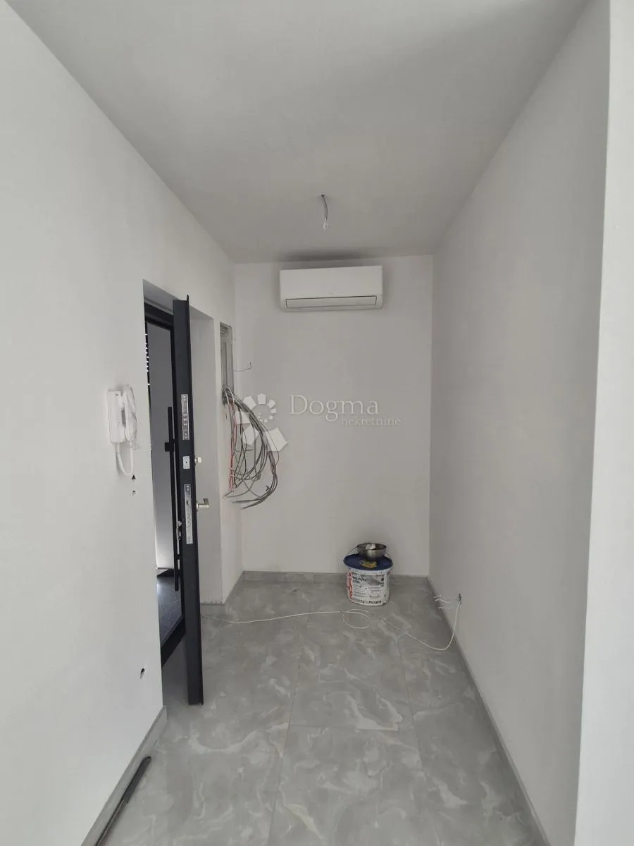 seline/starigrad - dvosoban stan 5 m od mora s6 zgrada a - slika 10