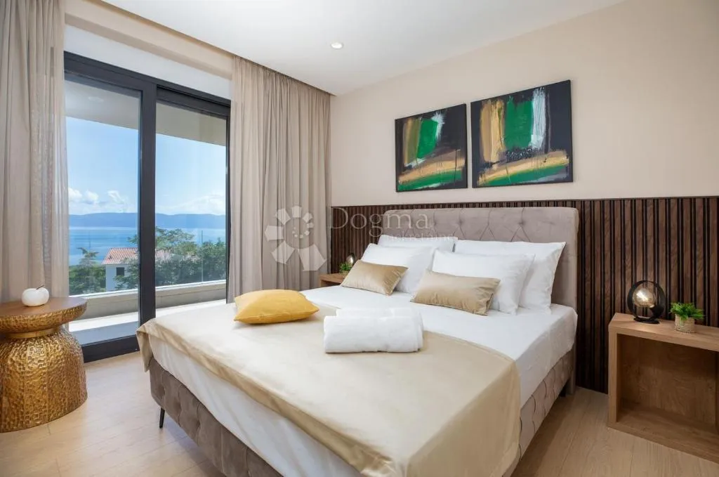 luksuzna villa s pogledom na more za hedoniste, link za 3d turu u opisu - slika 11