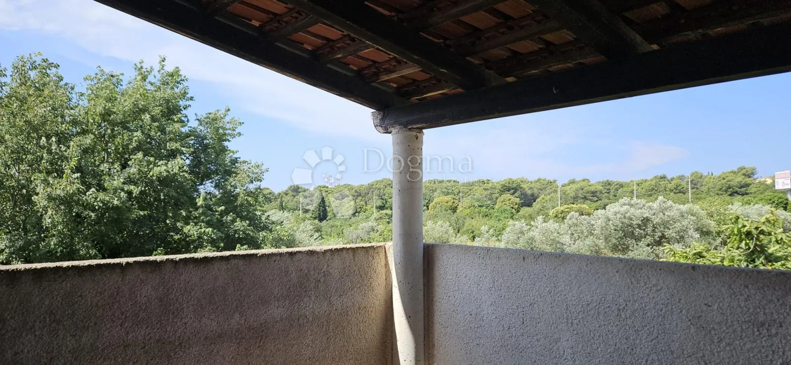 komforna mala kuća od 110m² - slika 22