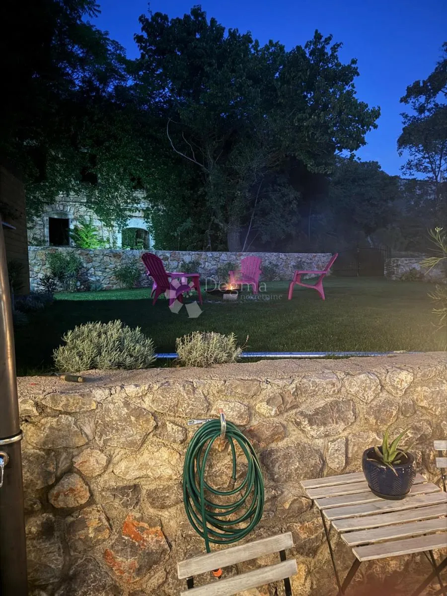 kuća sa bazenom - slika 29