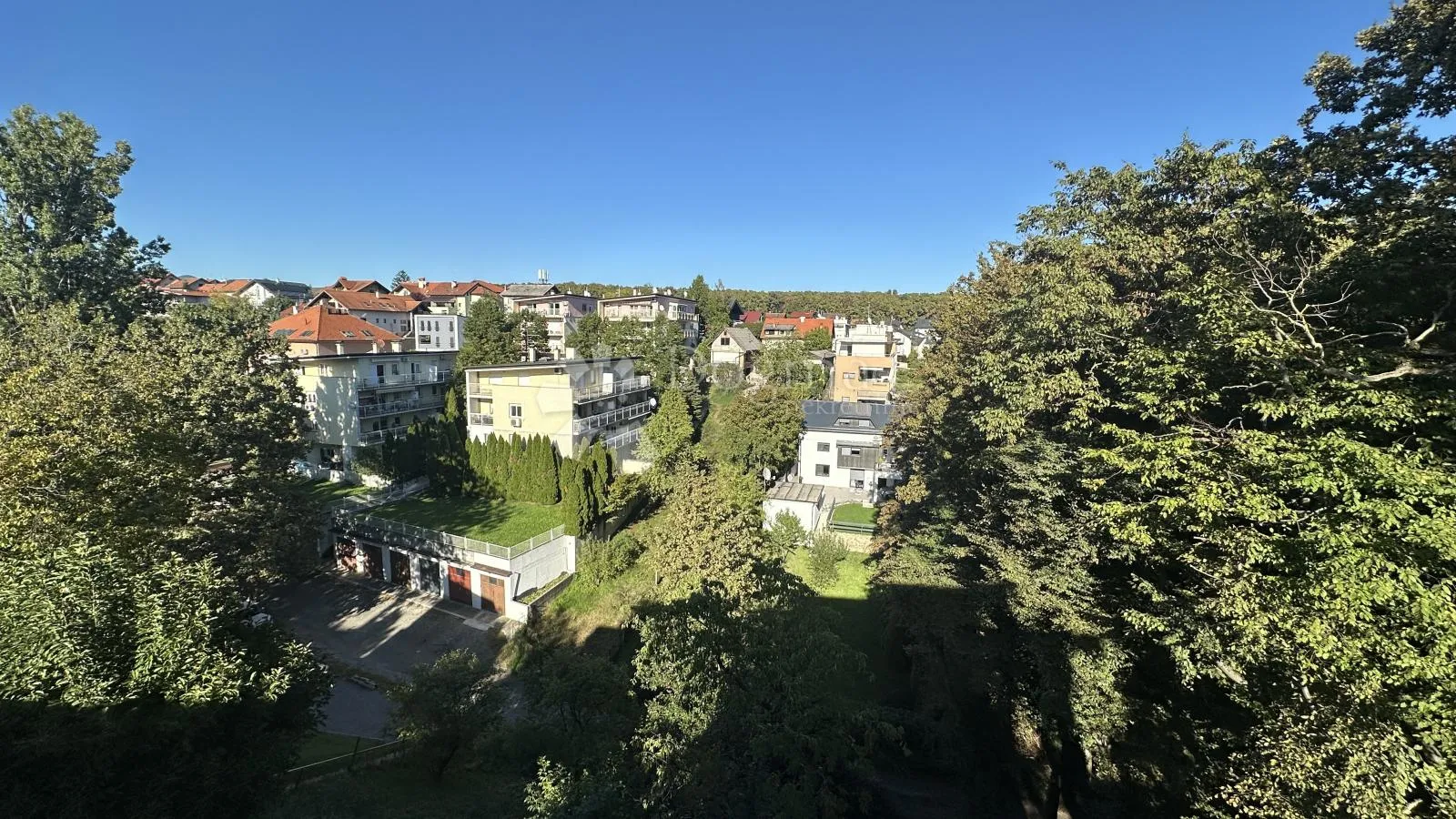 prodaja stana maksimir, 186,84m2, 5s, suteren - slika 2