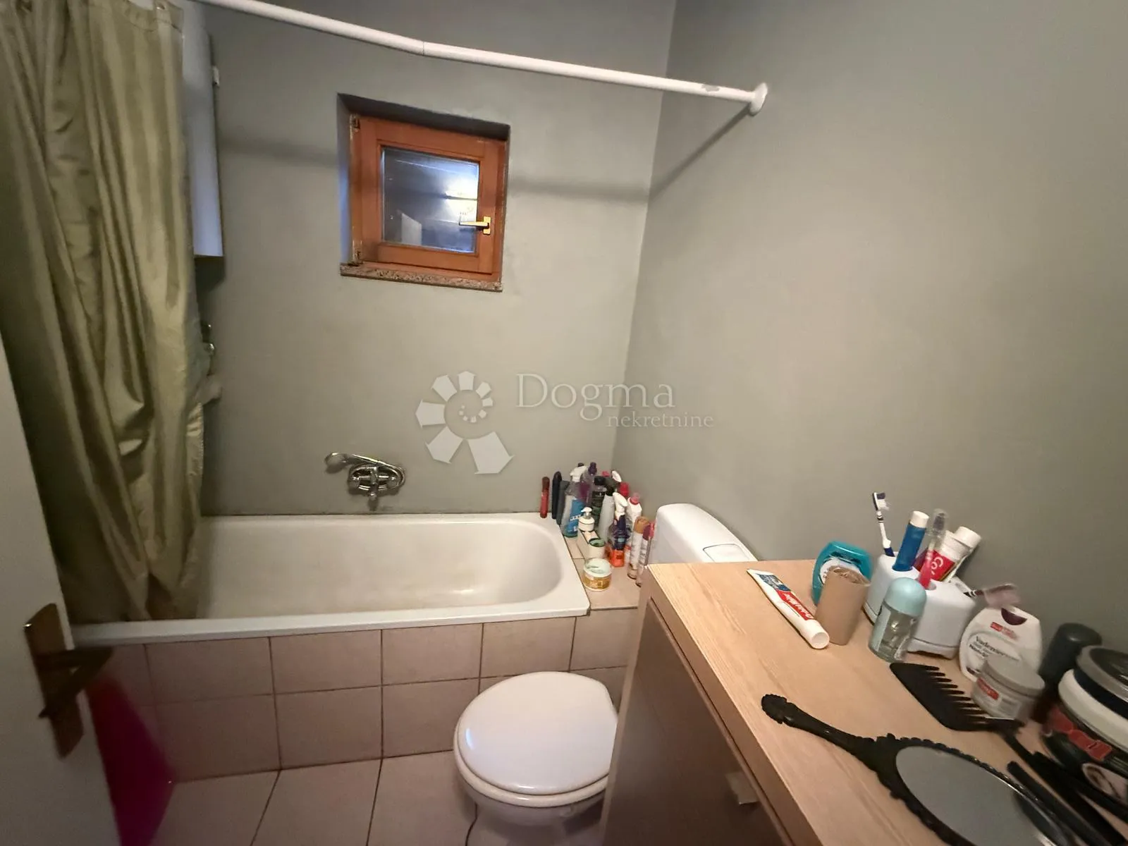 seosko imanje na osami s predivnim pogledom - slika 22