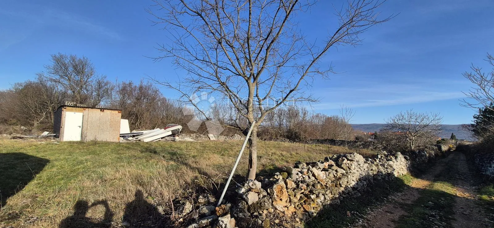 Građevinsko zemljište sa Građevinskom dozvolom 3 km od mora - Rakalj, Marčana