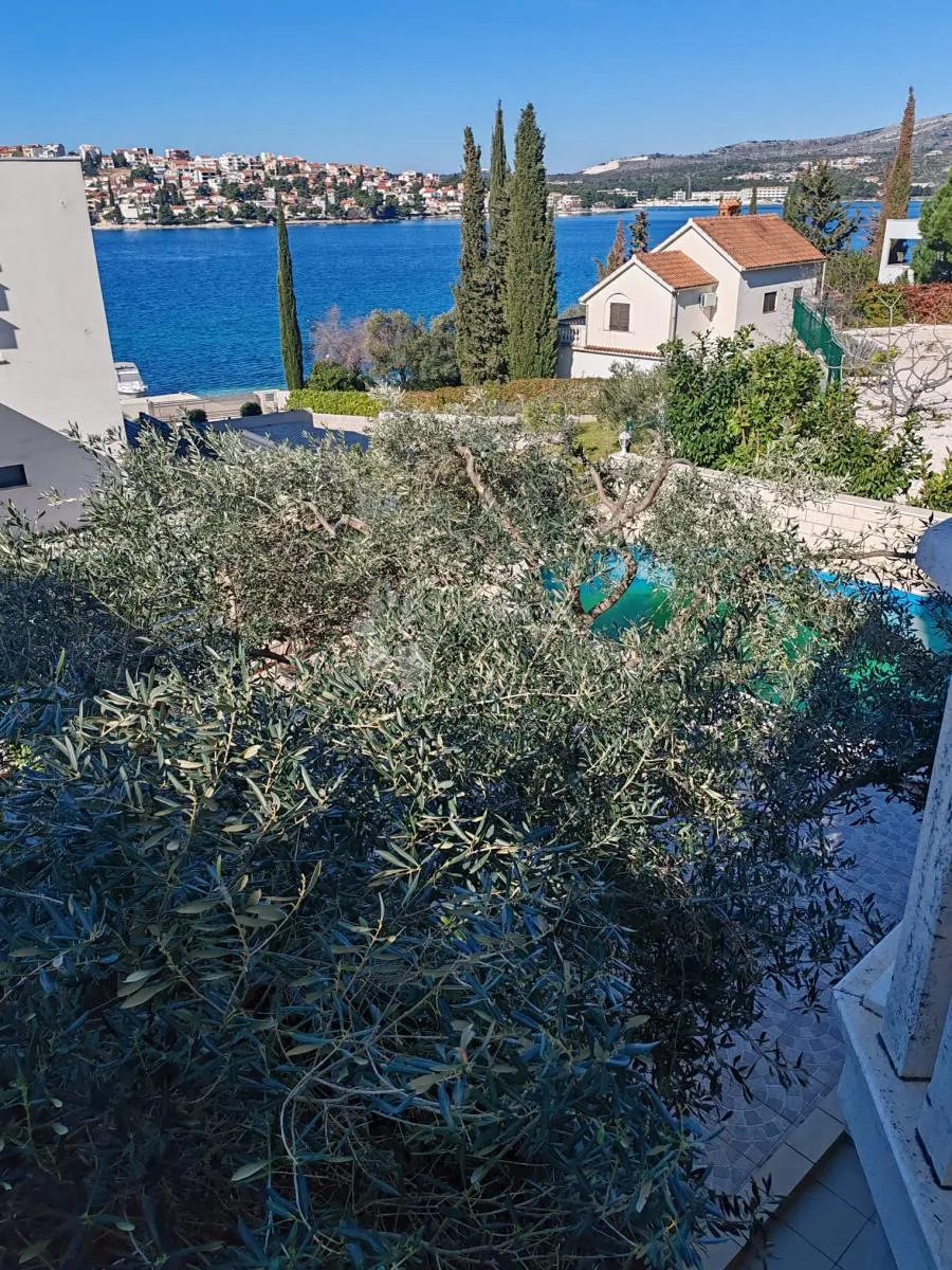 zatoglav - kuća nadomak mora sa 7 apartmana i poslovnim prostorom - slika 41