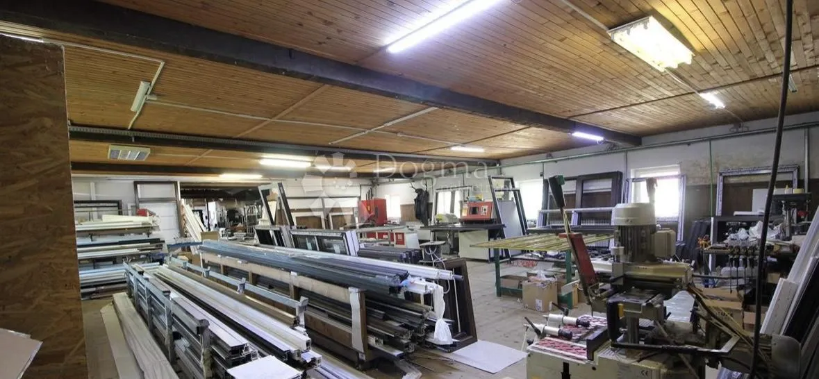 poslovni prostor – delnice, hala 1000 m² - slika 7