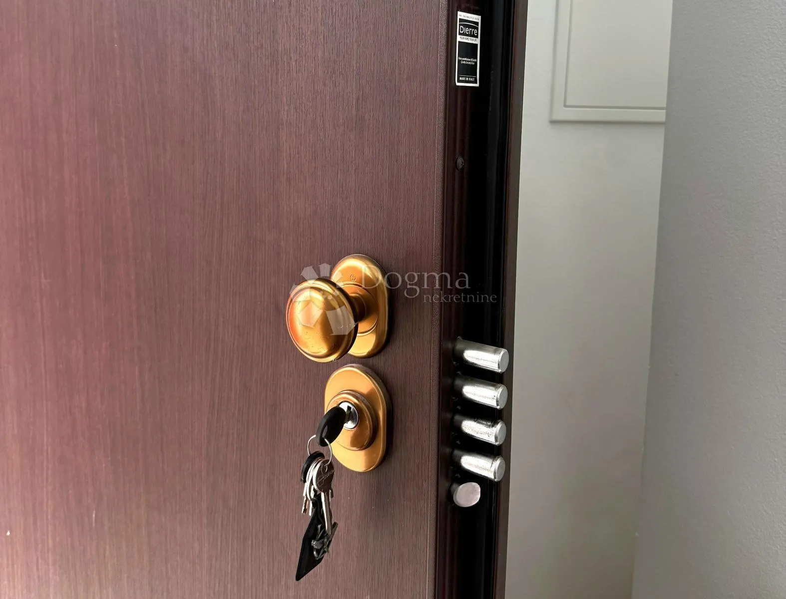prodaja, stan, karlovac, nkp 50m² + 20m² terase, grabrik - slika 17