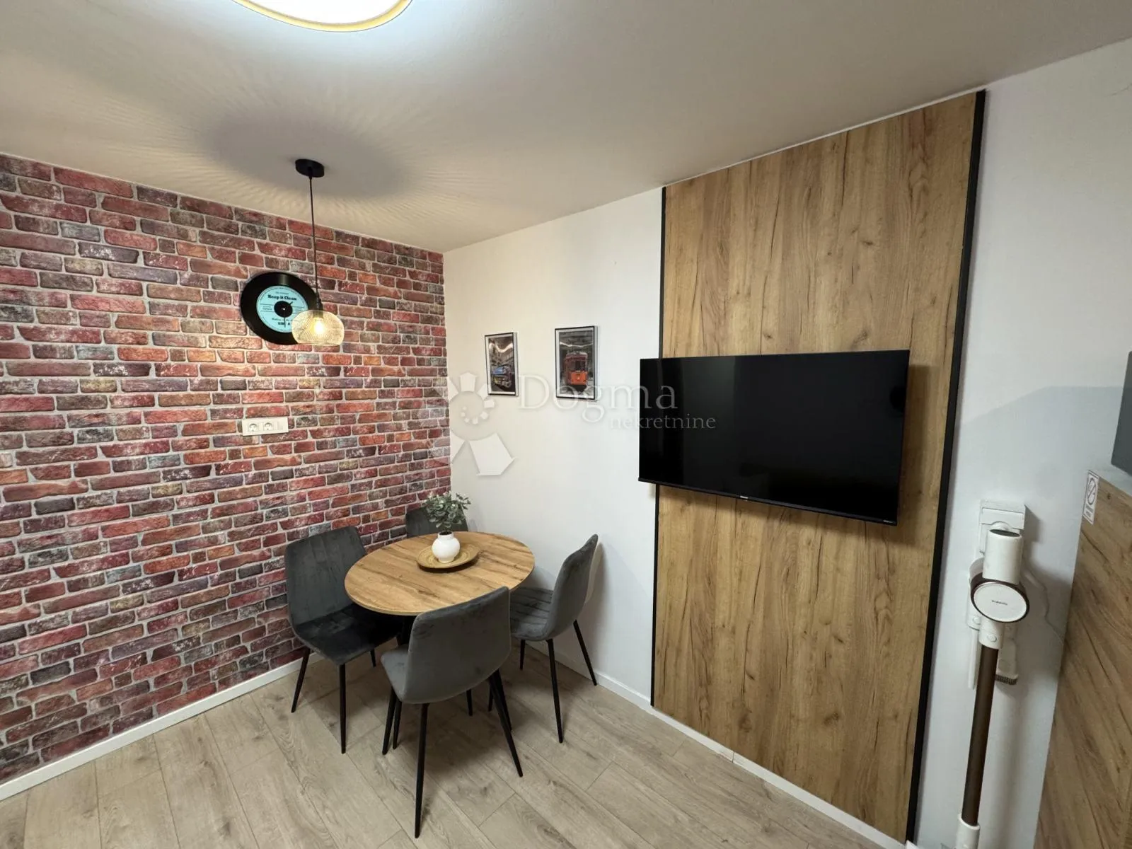 rijeka centar stan 82m2 - 2 apartmana - slika 11