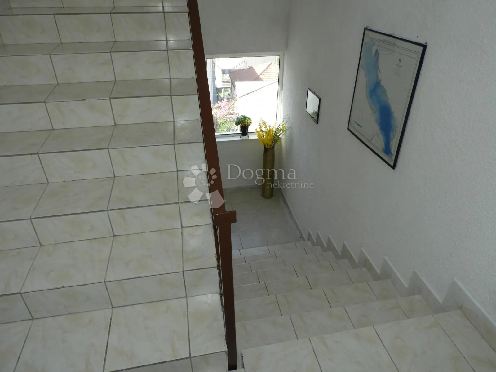 rogoznica - apartmanska kuća sa spektakularnim pogledom - slika 9