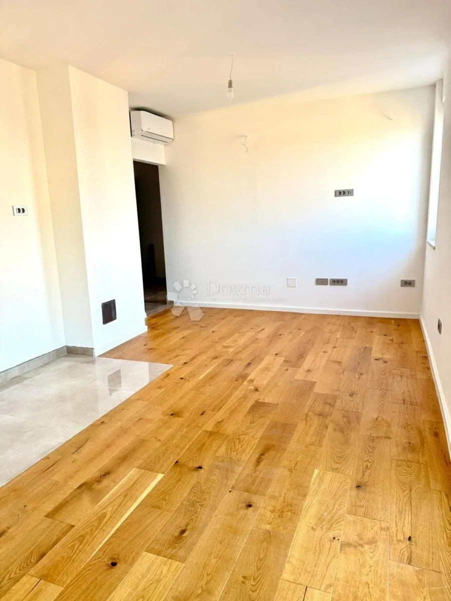 top prilika! zadar (branimirova obala) - renovirani stan s liftom 60m2 - slika 7