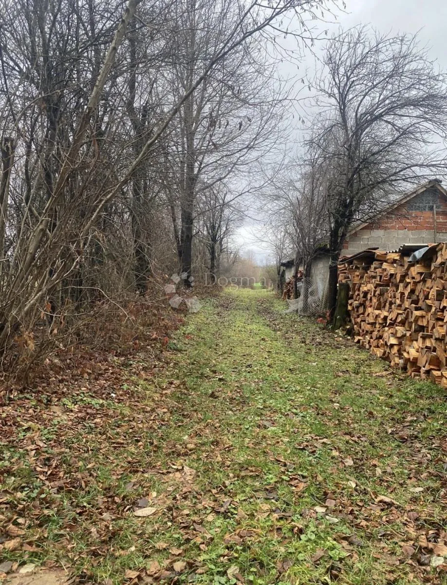 poljoprivredno zemljište - pristupni put 15000 m2 - slika 5