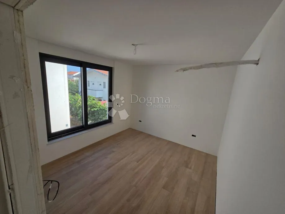 dvojna kuća pakoštane - novogradnja - slika 13