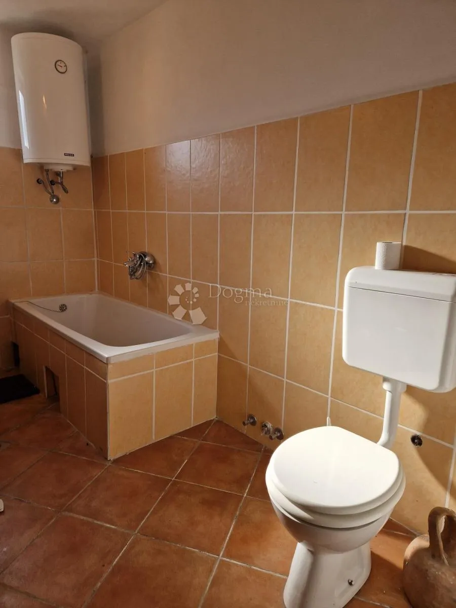 adaptirana kamena kuća i kuća za adaptaciju na mirnoj lokacijifili - slika 10