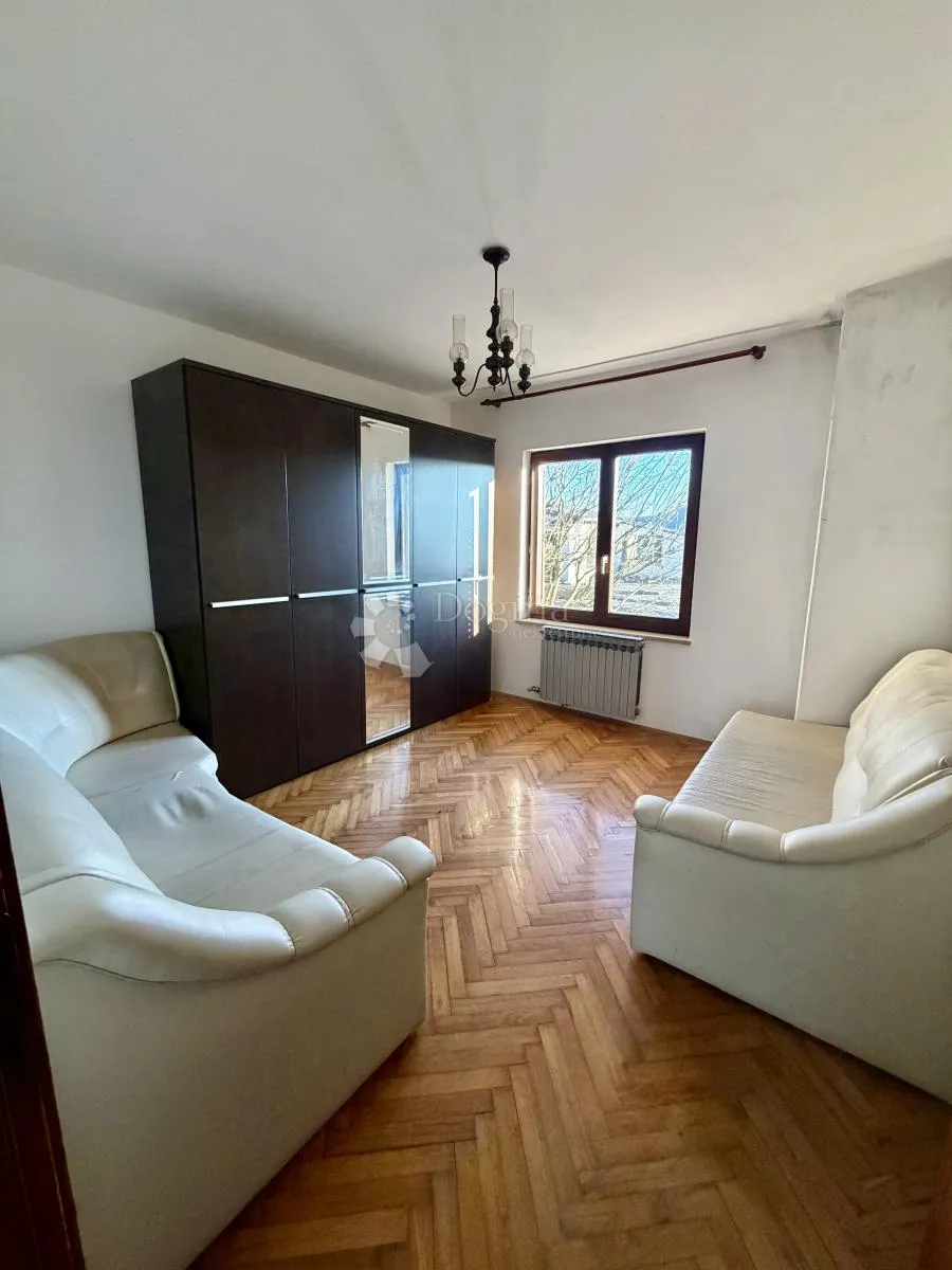 kuća s potencijalom - zarečki krov - slika 16
