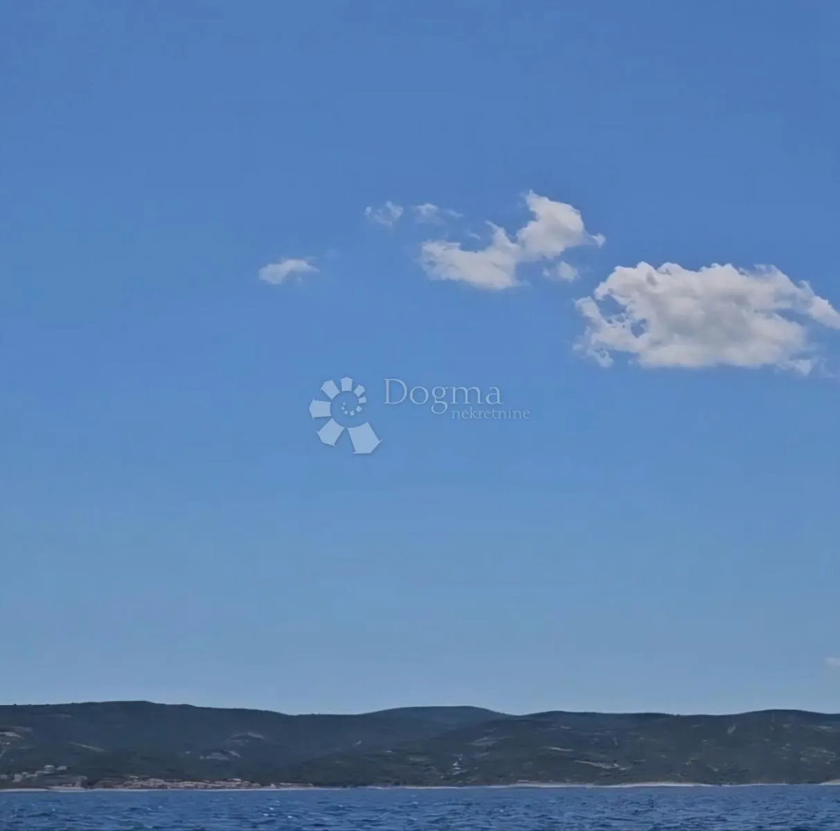 poljoprivredno zemjište u pučišćima! o. brač - slika 1
