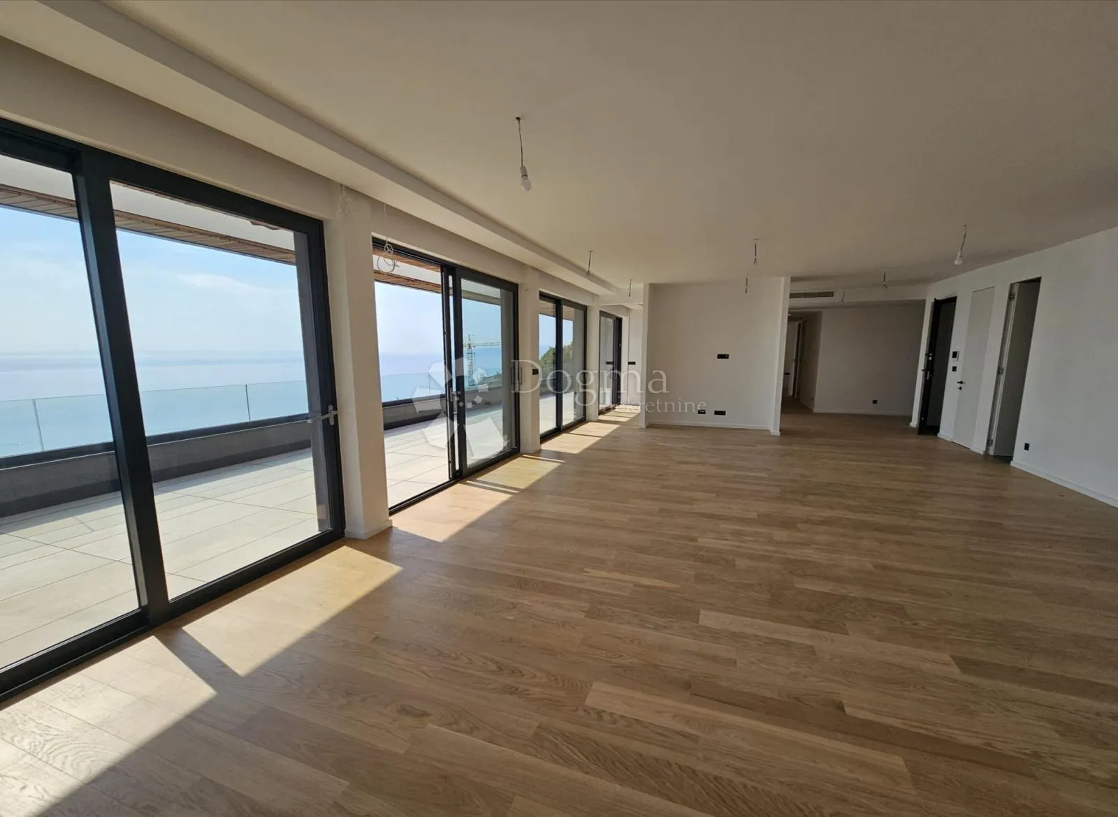 penthouse sa vlastitim bazenom - slika 20