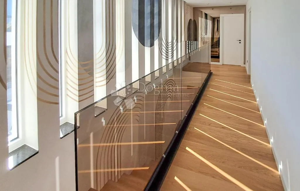 moderna villa na rovinjskoj periferiji - slika 4