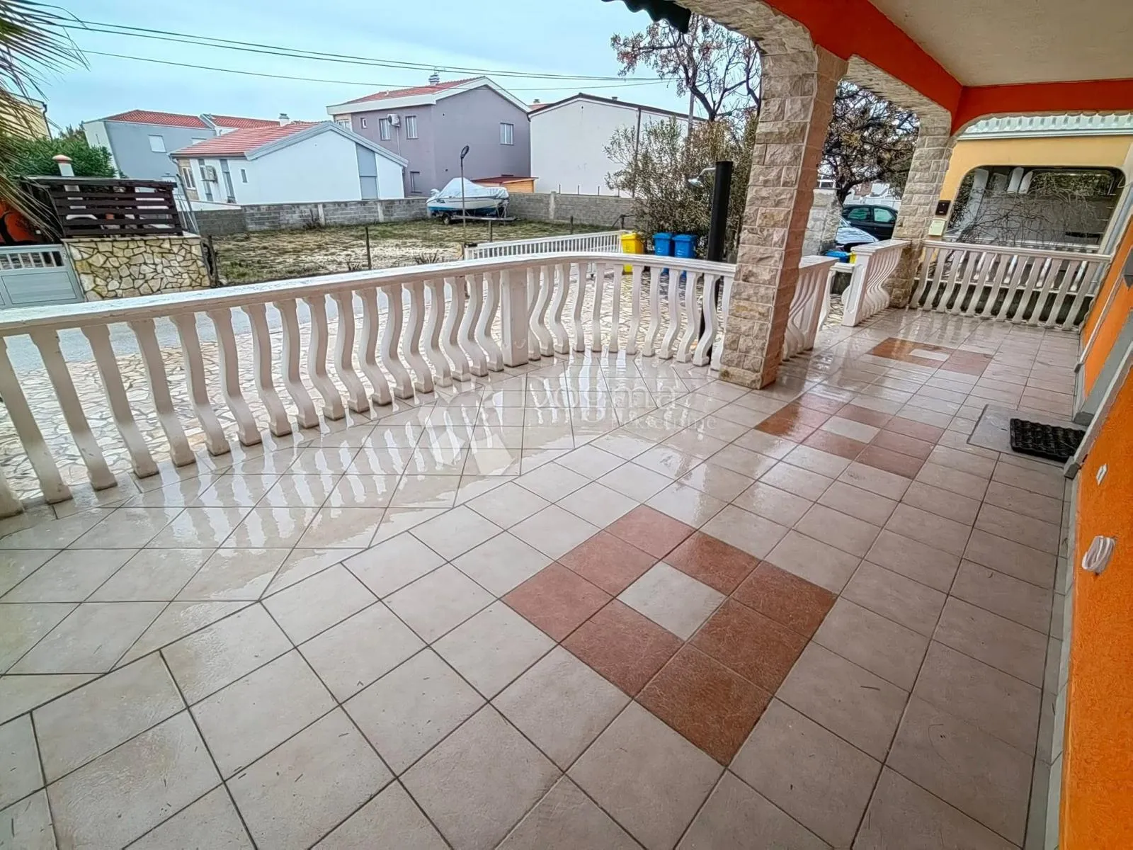 prodaje se apartman u prizemlju vir-straža - slika 10