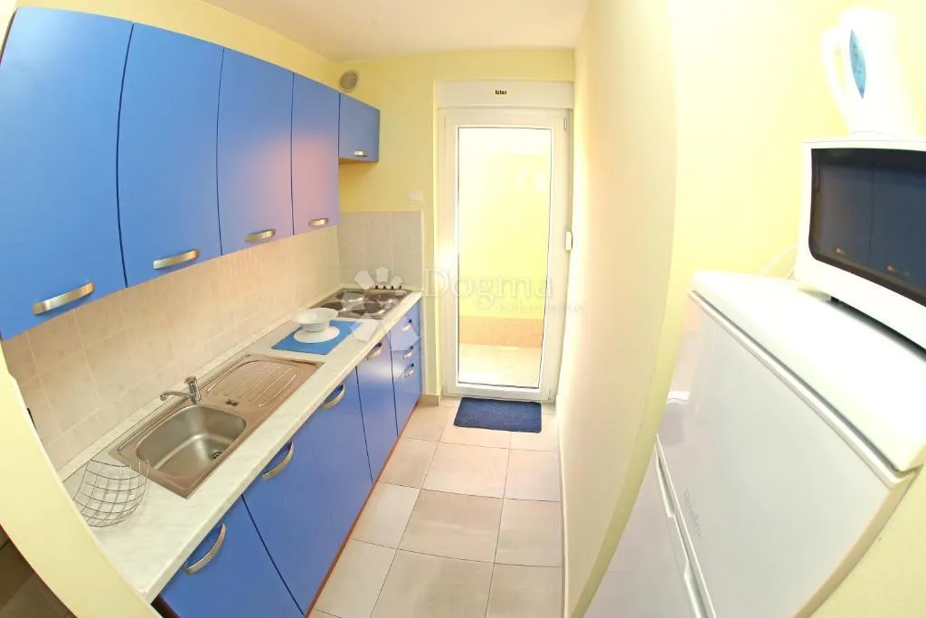 namješten apartman u prizemlju u svetom filipu i jakovu – idealan za odmor ili turistički najam - slika 4