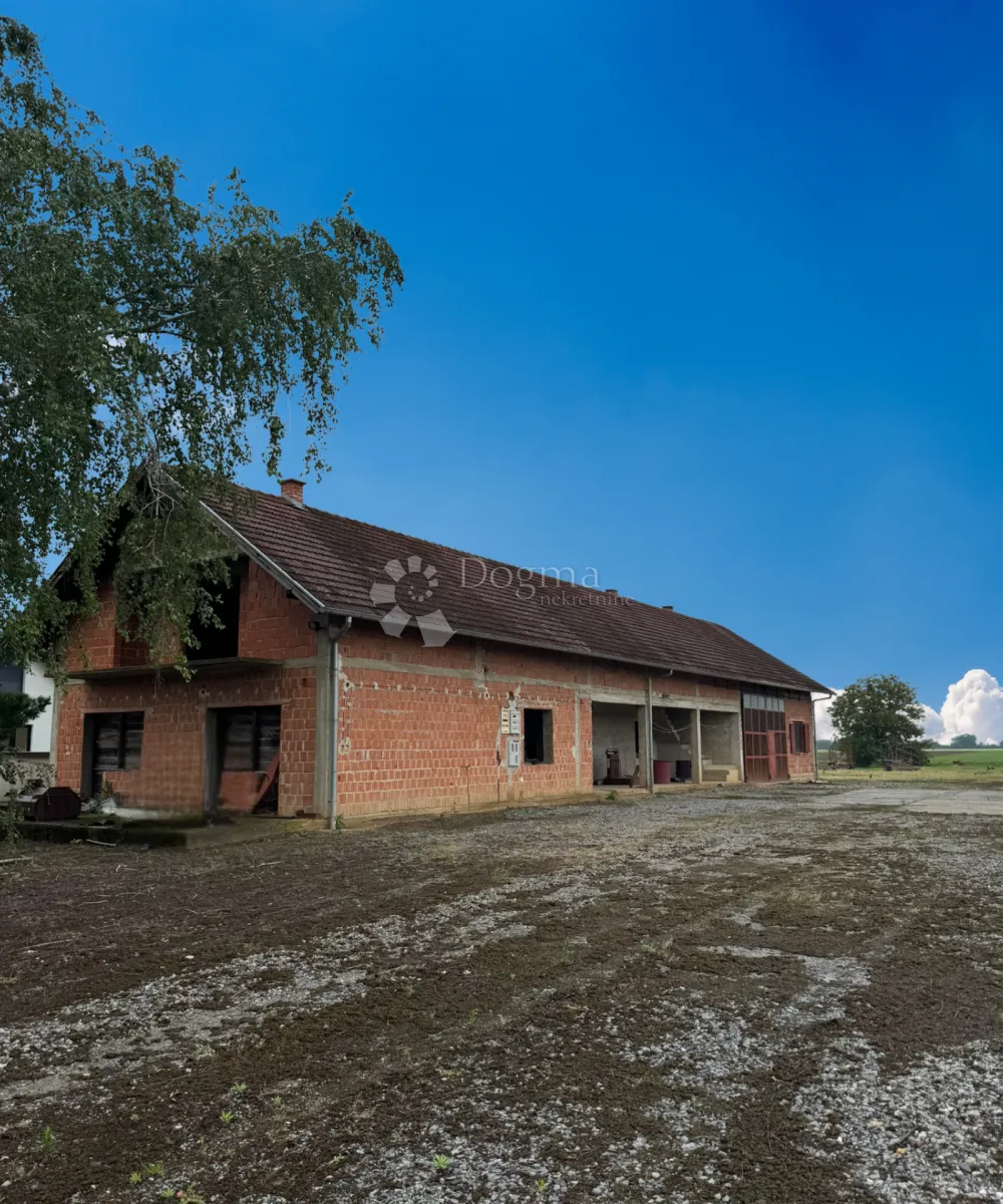 obiteljsko-poslovna prilika u centru suhopolja - slika 1