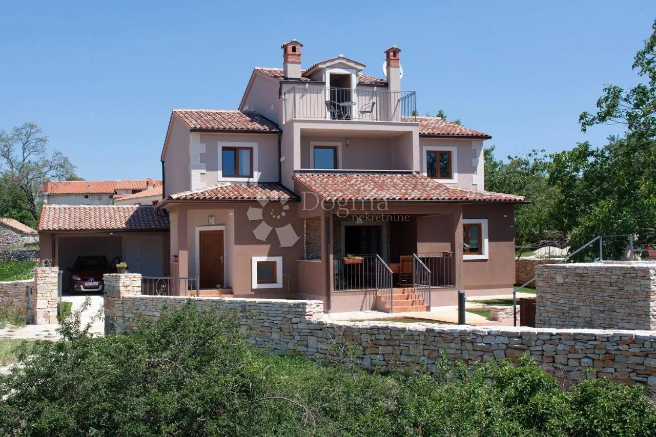 prekrasna vila sa jedinstvenim kažun bazenom - slika 31