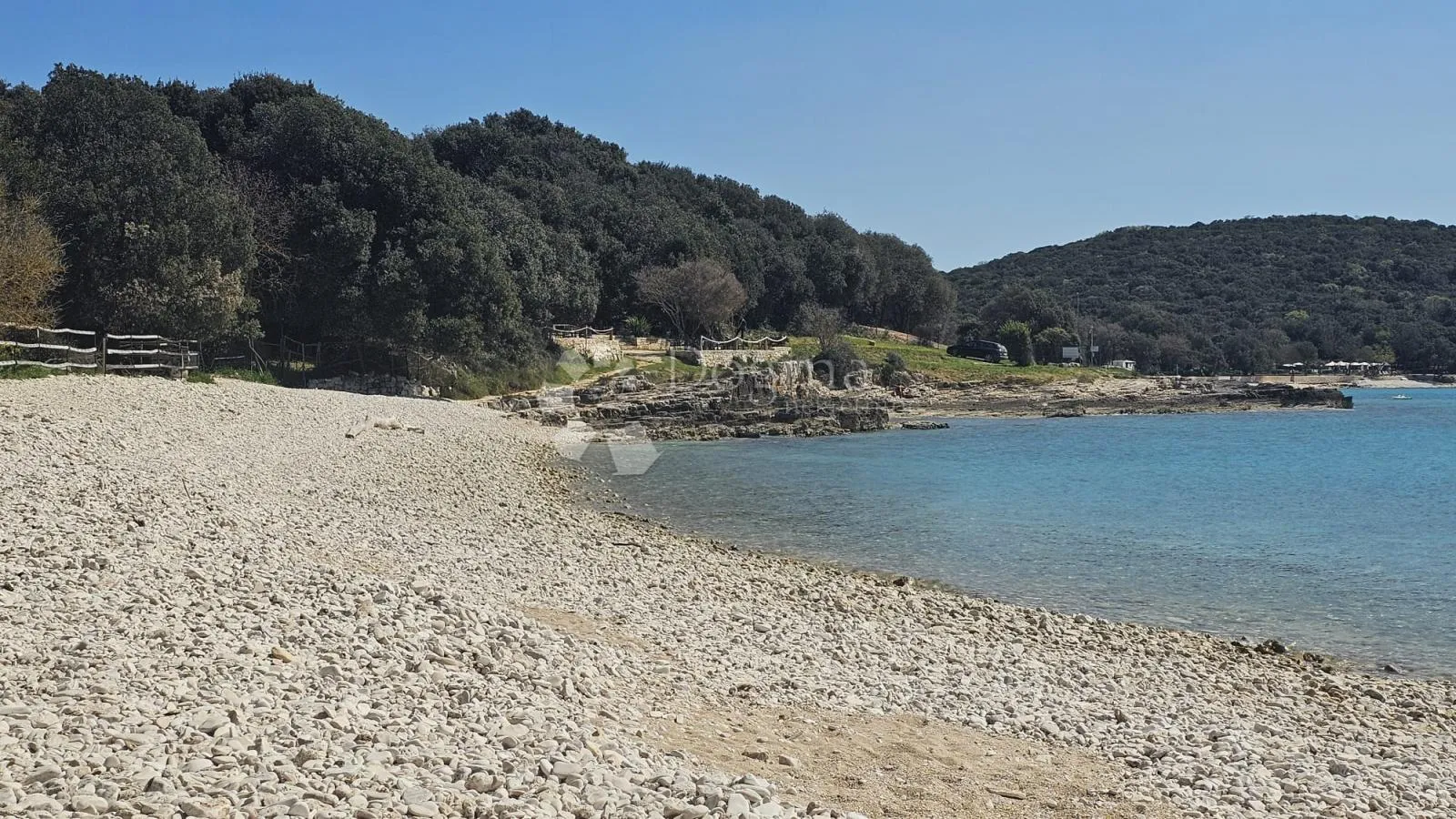 veliko imanje sa poslovnim prostorom i kućicom blizu mora - slika 7
