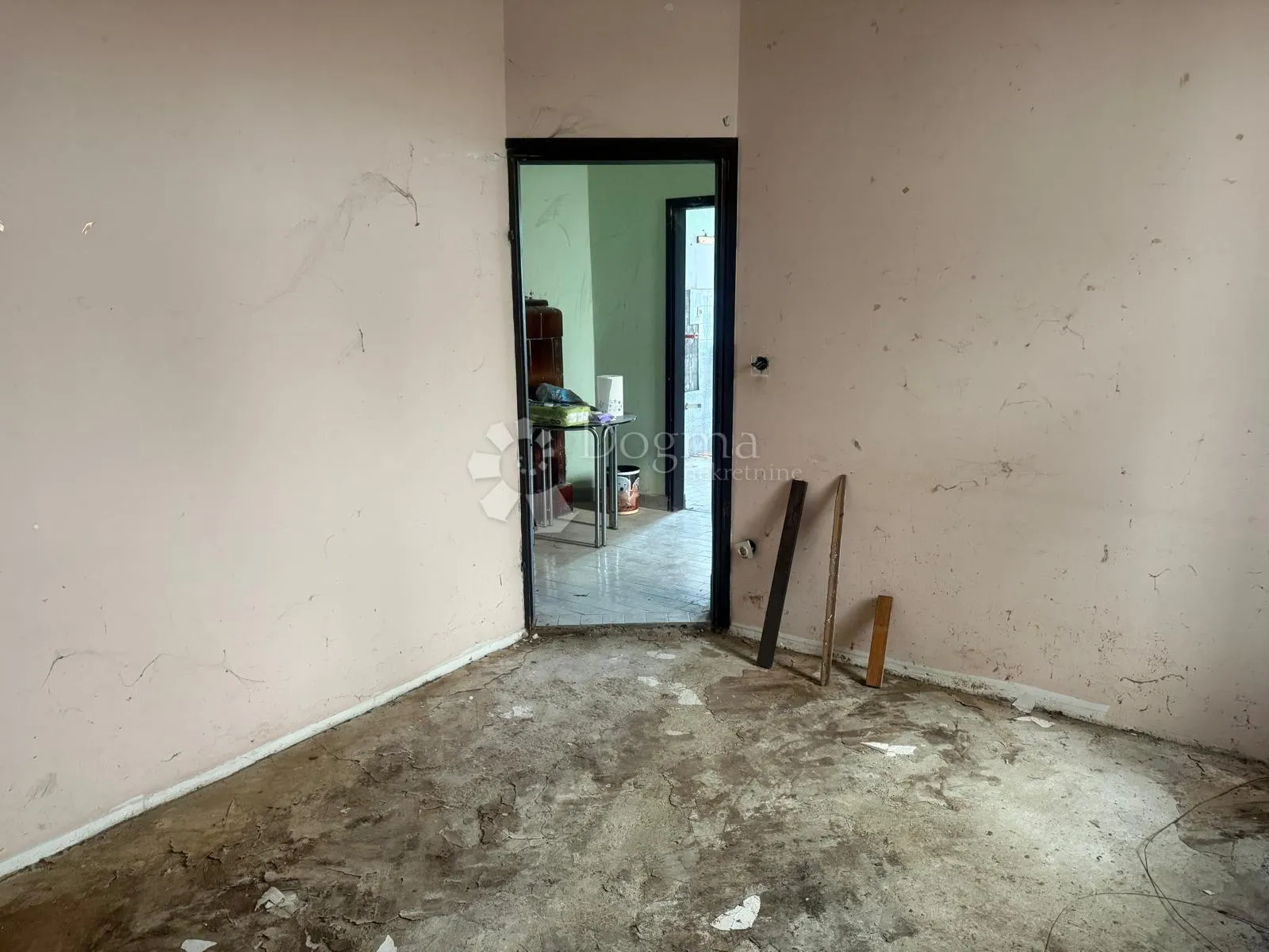 stan za potpunu adaptaciju u srcu varaždinskih toplica - slika 6
