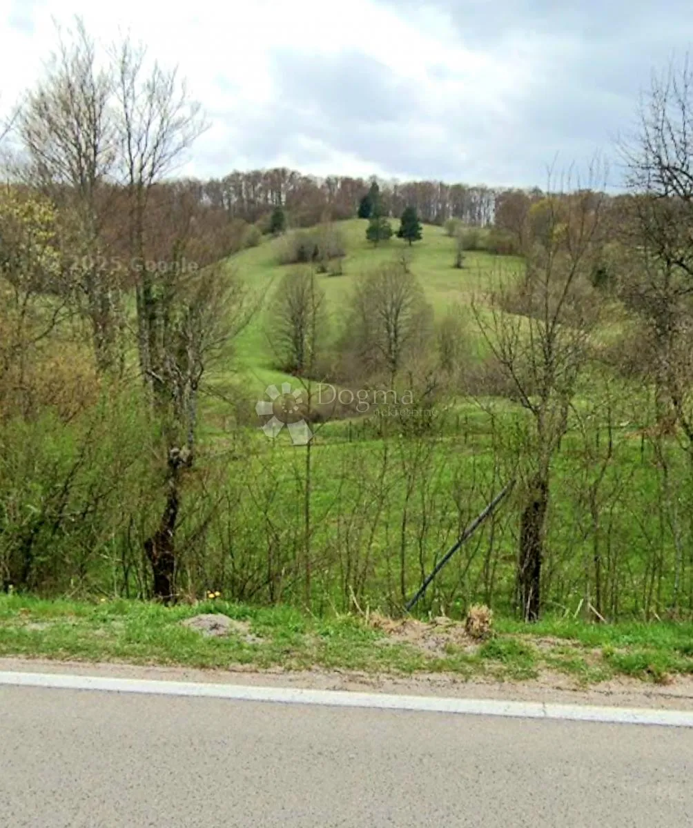 zemljište u jezercu, plitvička jezera - slika 5
