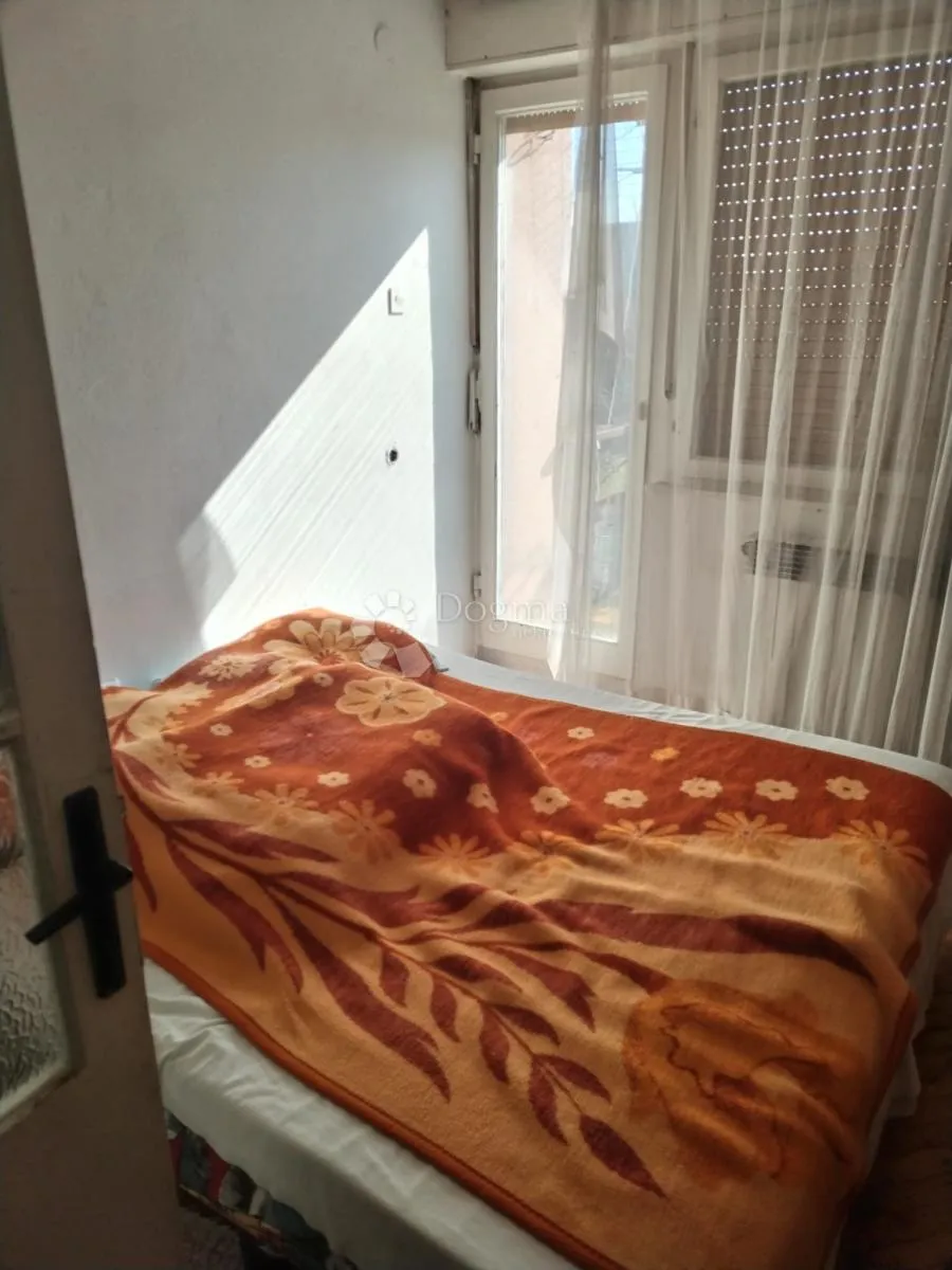 kuća sa zemljištem na prodaju - odmah useljiva ! - slika 27