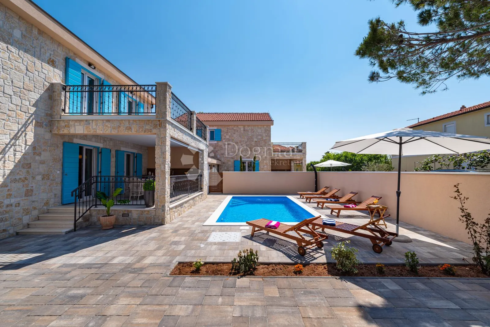 vila s 5 zvjezdica i uhodanim turističkim poslovanjem u srcu privlake - slika 3