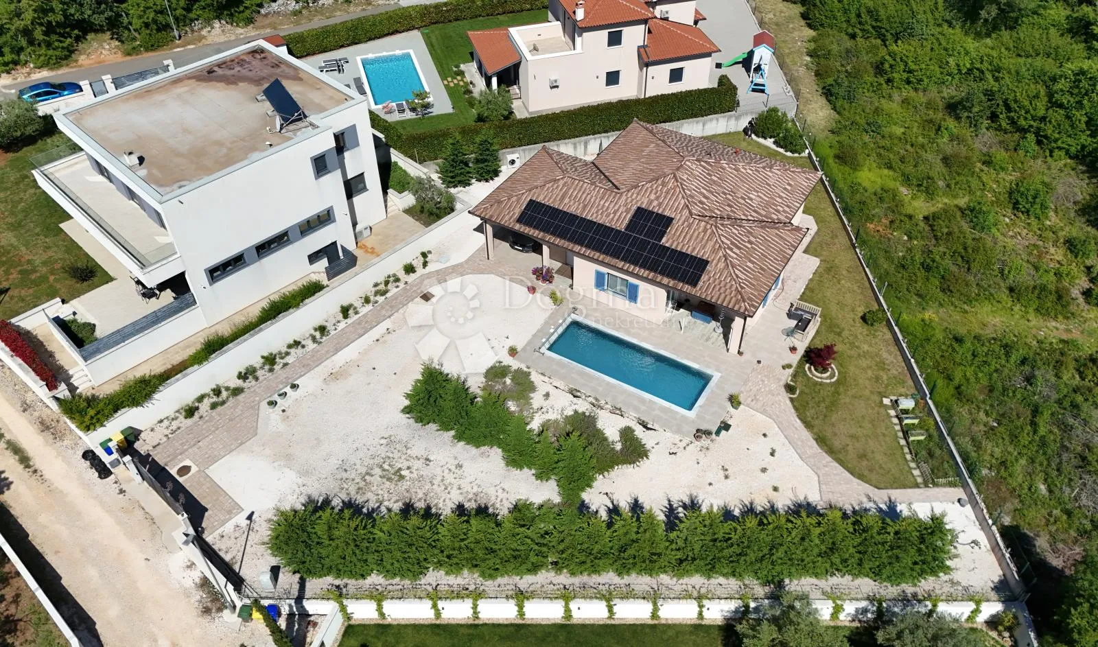 ekskluzivno! šarmantna kuća s bazenom u okolici rovinja. - slika 2
