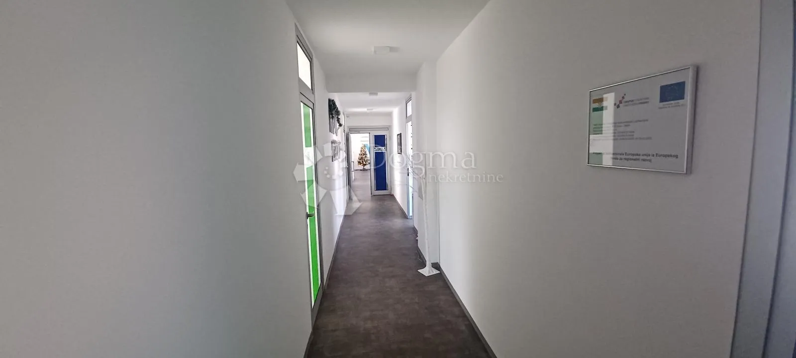 prodaja poslovnog prostora – strogi centar osijeka 400 m² - slika 6