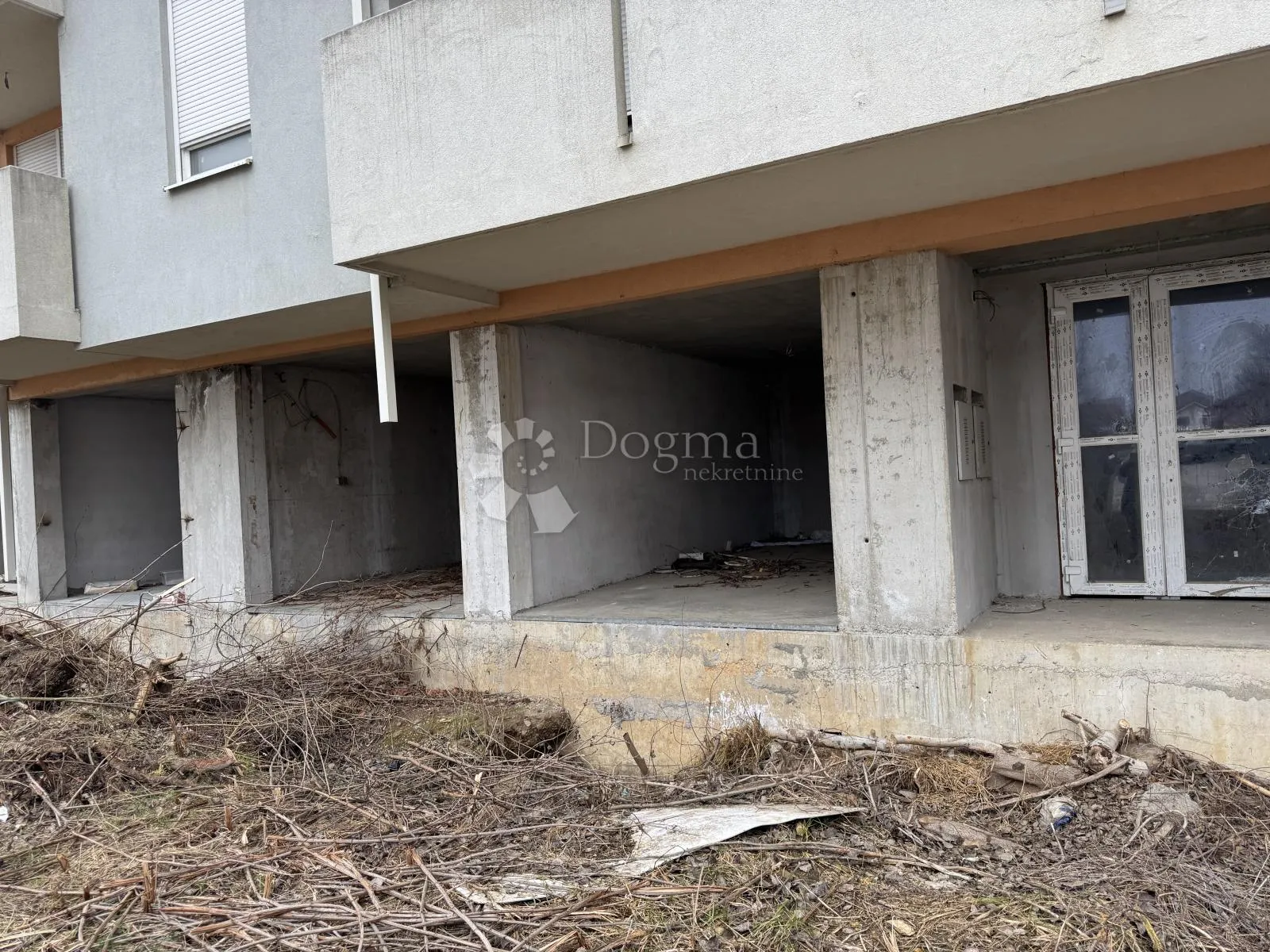 prilika! stan s garažom na top lokaciji u varaždinu – roh bau - slika 8