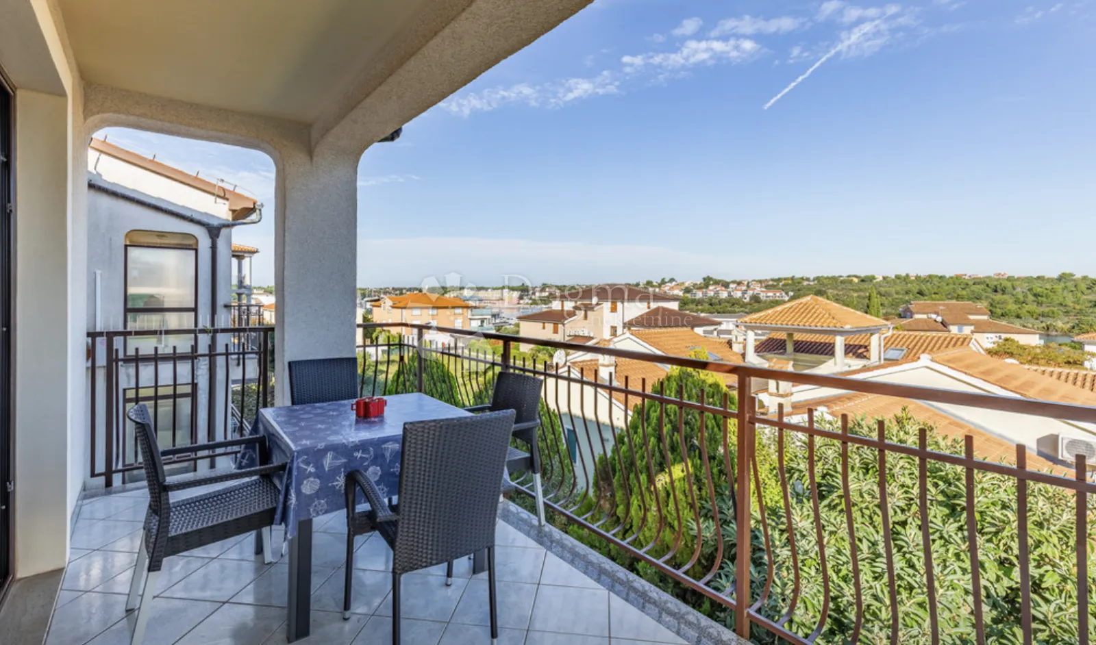 investicijska prilika! apartmanska kuća u neposrednoj blizini mora - slika 23