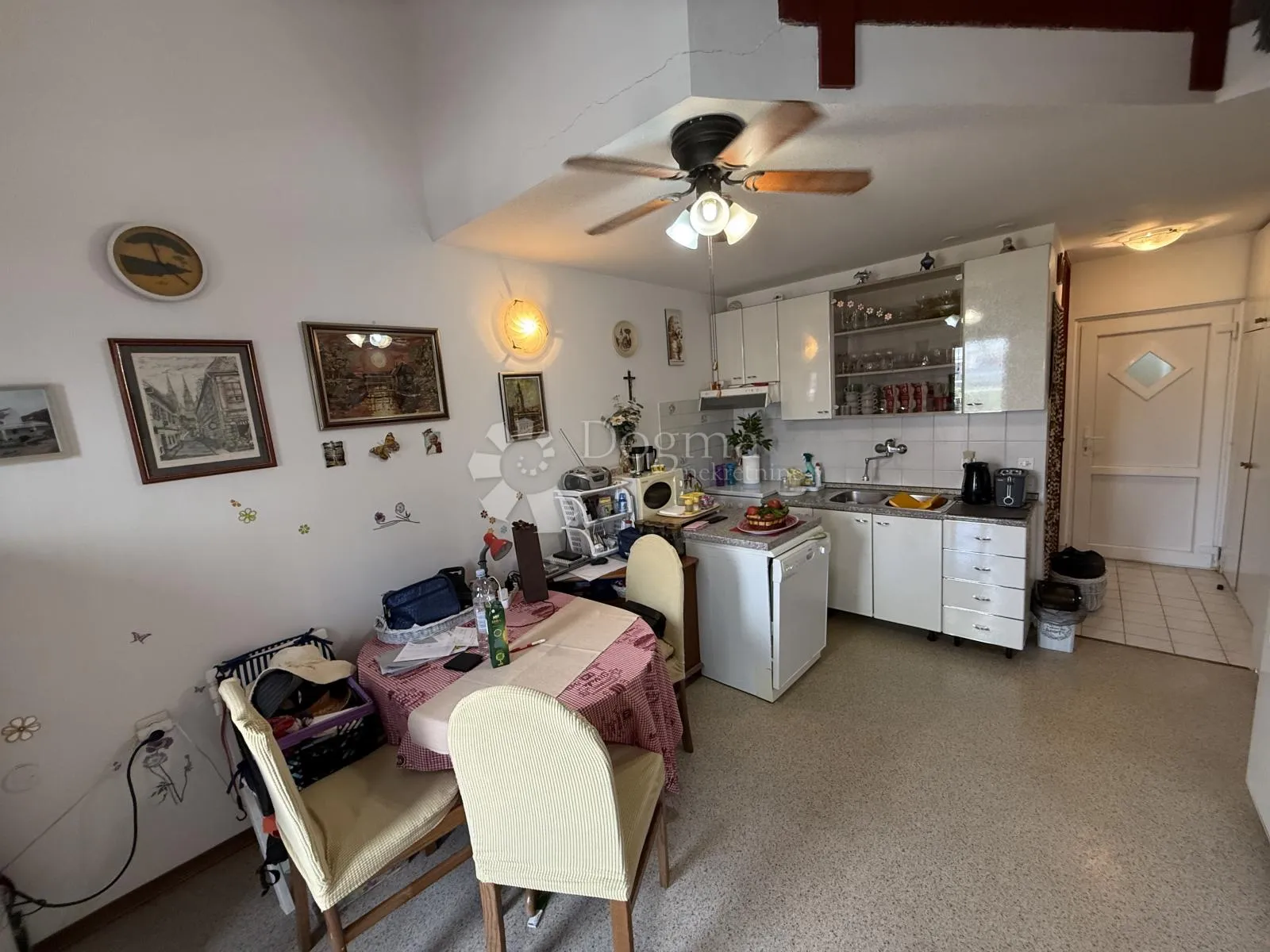 apartman dvoetažni stinica velika terasa pogled more - slika 9