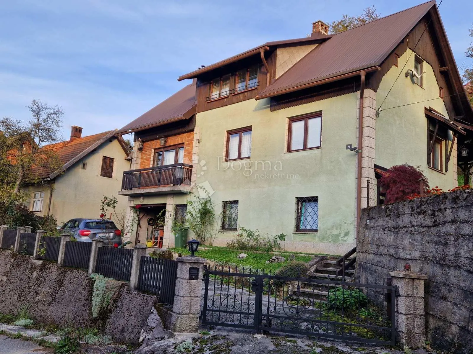 kuća 250m2 - slika 3
