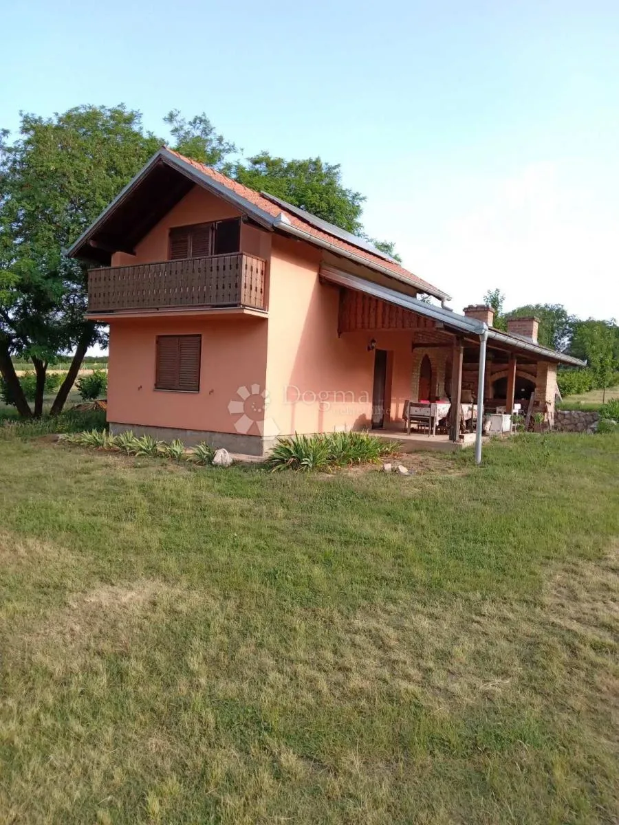top imanje 5,2 ha! lijeska, šljiva, marelica + vikendica - slika 10