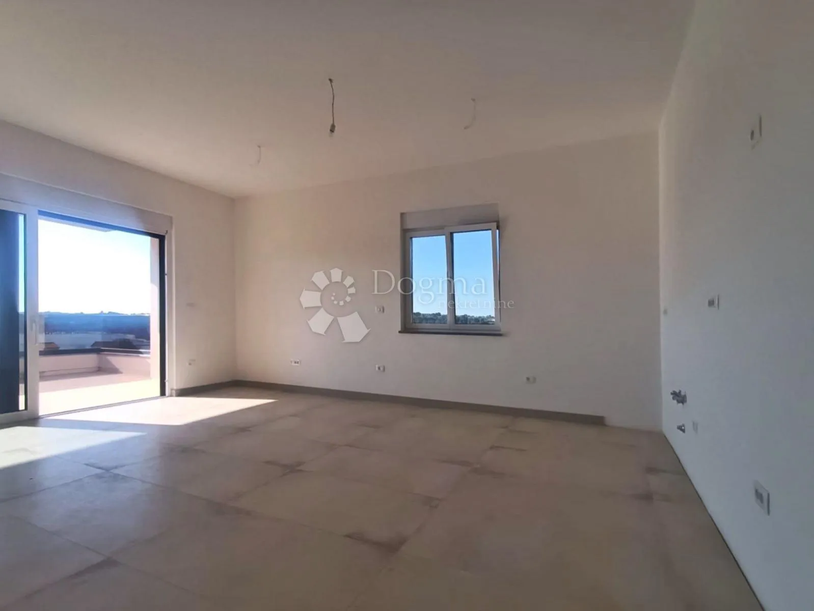prekrasni penthouse s velikom terasom i pogledom na more! garaža! - slika 10