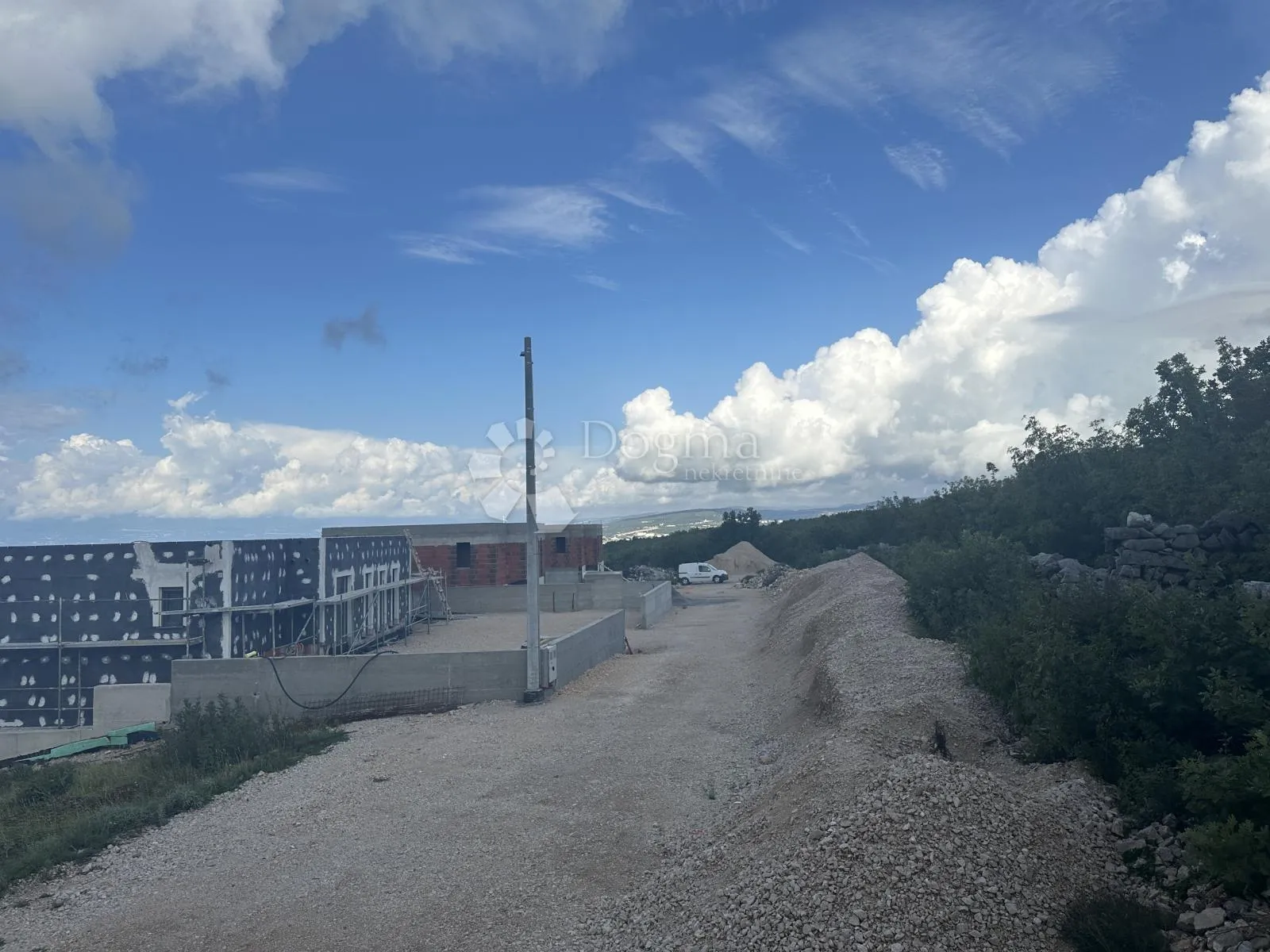 šmrika građevinski teren sa pogledom! - slika 9