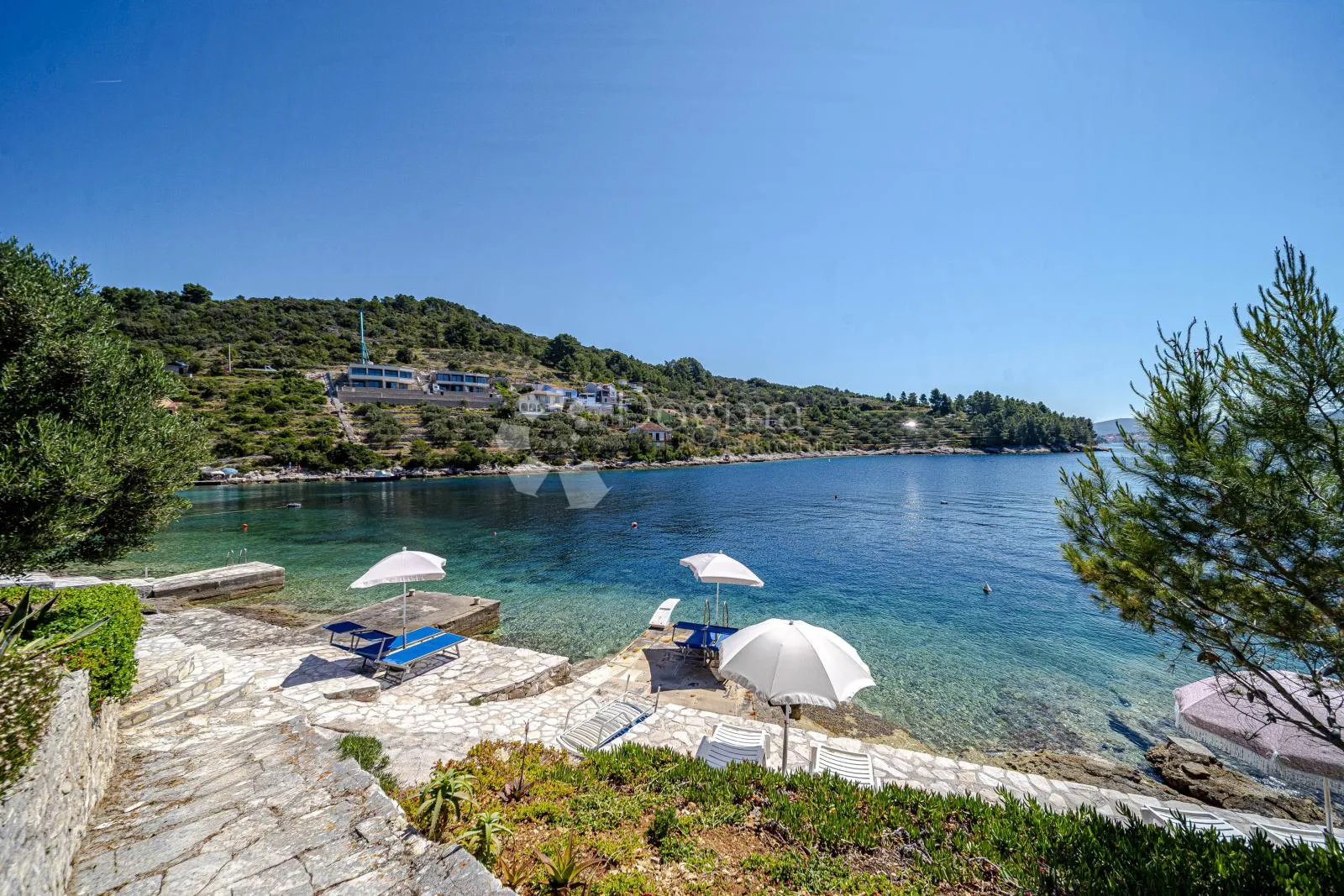 prvi red do mora: samoodrživa apartmanska vila s uhodanim poslovanjem – vela luka, korčula - slika 68