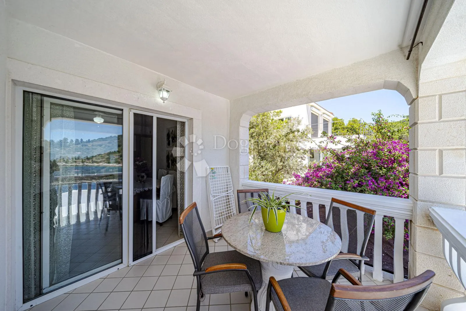 prvi red do mora: samoodrživa apartmanska vila s uhodanim poslovanjem – vela luka, korčula - slika 93