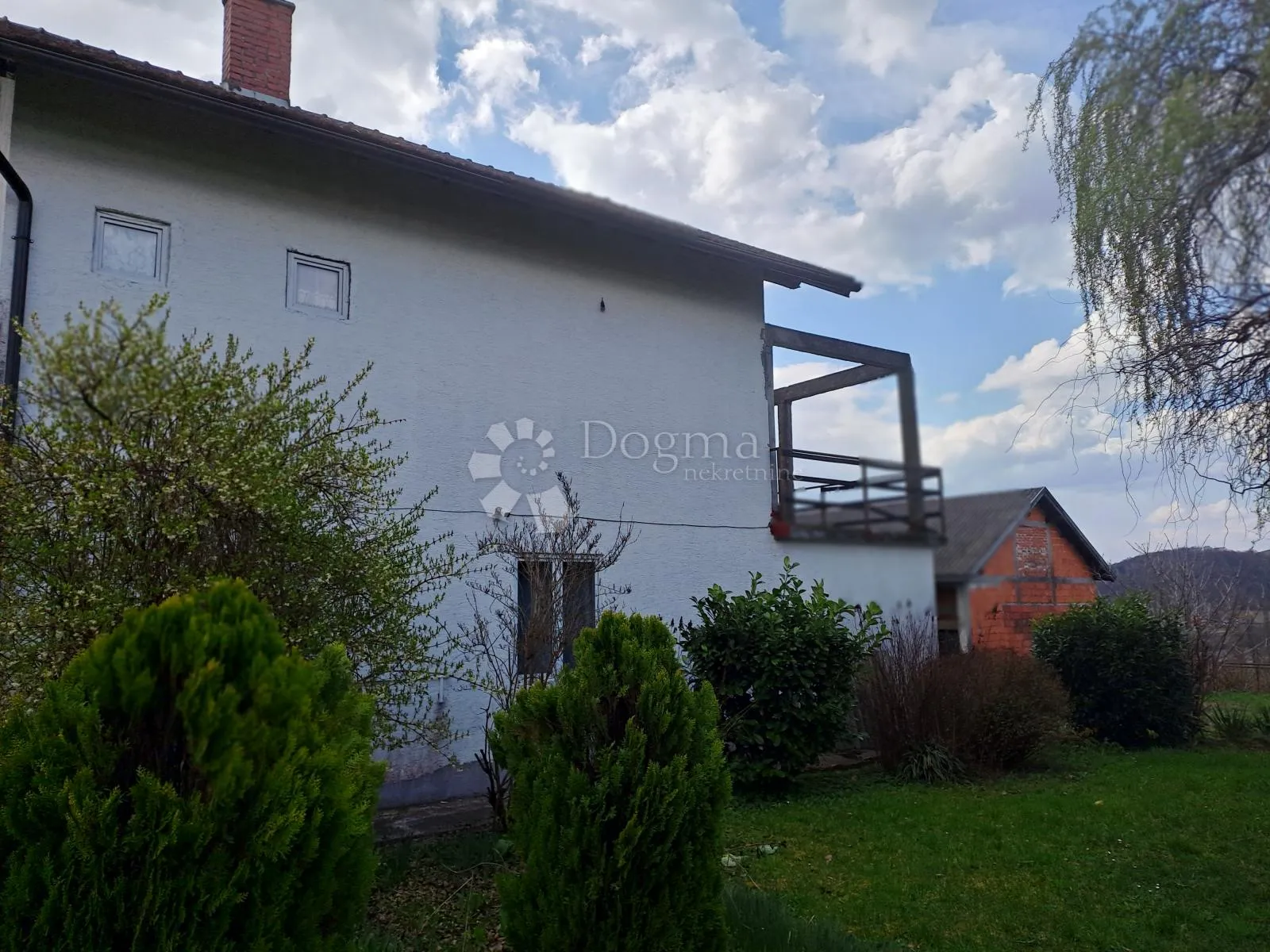 prekrasan pogled i okućnica - slika 12