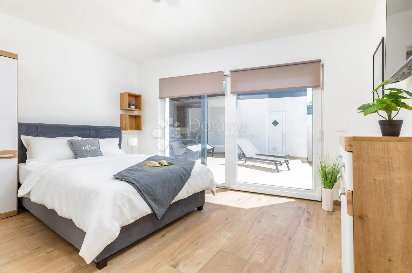 luksuzna villa 700 m od plaže s pogledom na more i brijune! - slika 76