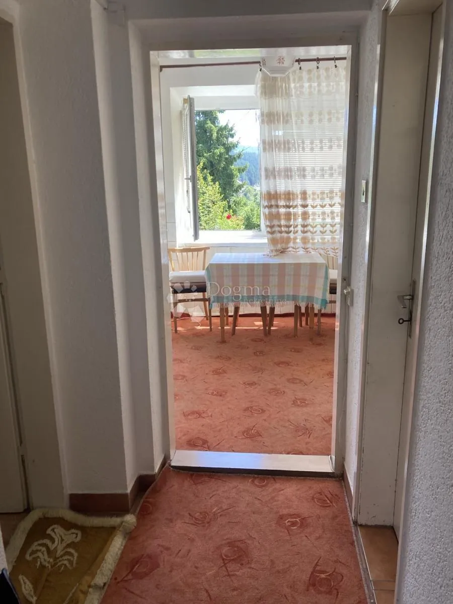 stan s garažom i ljetnom kućicom - slika 8