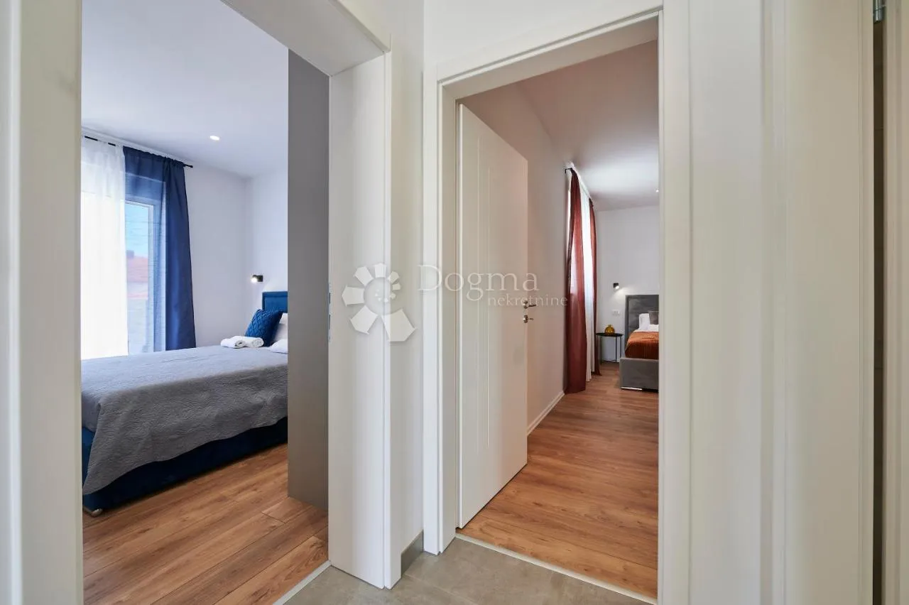 kaštel novi- luksuzna villa s bazenom - slika 16