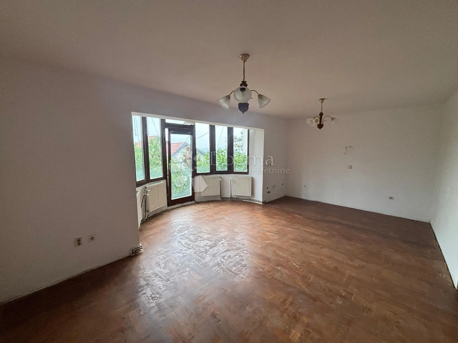 mikulići – odlična investicija, kuća 283 m² s velikim potencijalom - slika 8