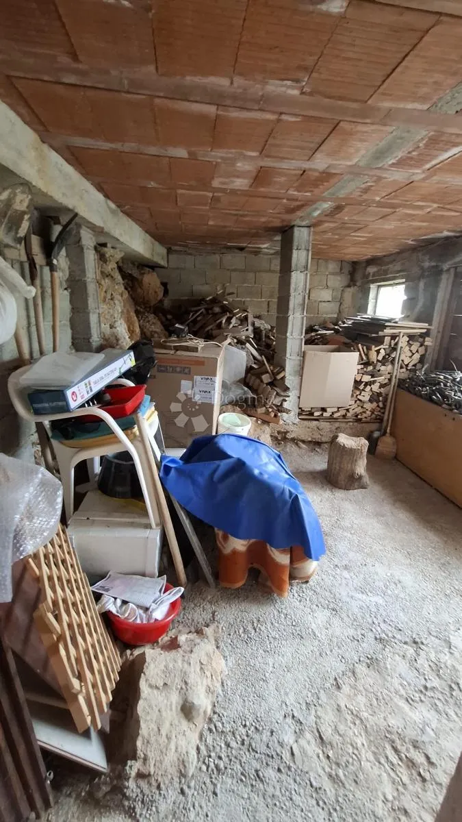kuća sa pogledom na zrmanju - slika 10